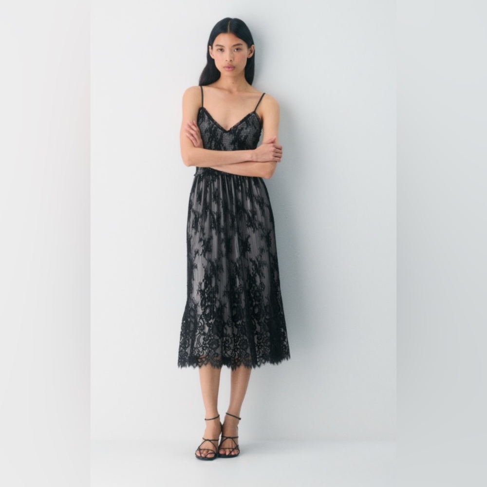 NEW Aritzia Black Tuberose Lace tiered Midi Dress